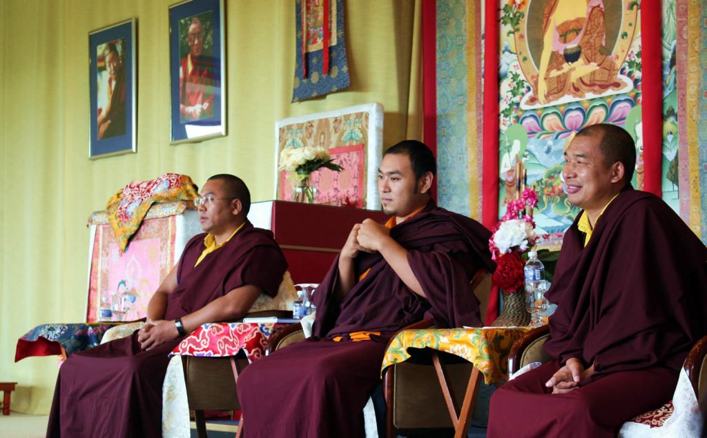 Ven. Choktrul Ngawang Jigdral Rinpoche (center), Ven. Khenpo Namdrol Gyatso (left) and Ven. Lama Thrinley Gyaltsen (right) on the final day of the Mindrol Lekshey